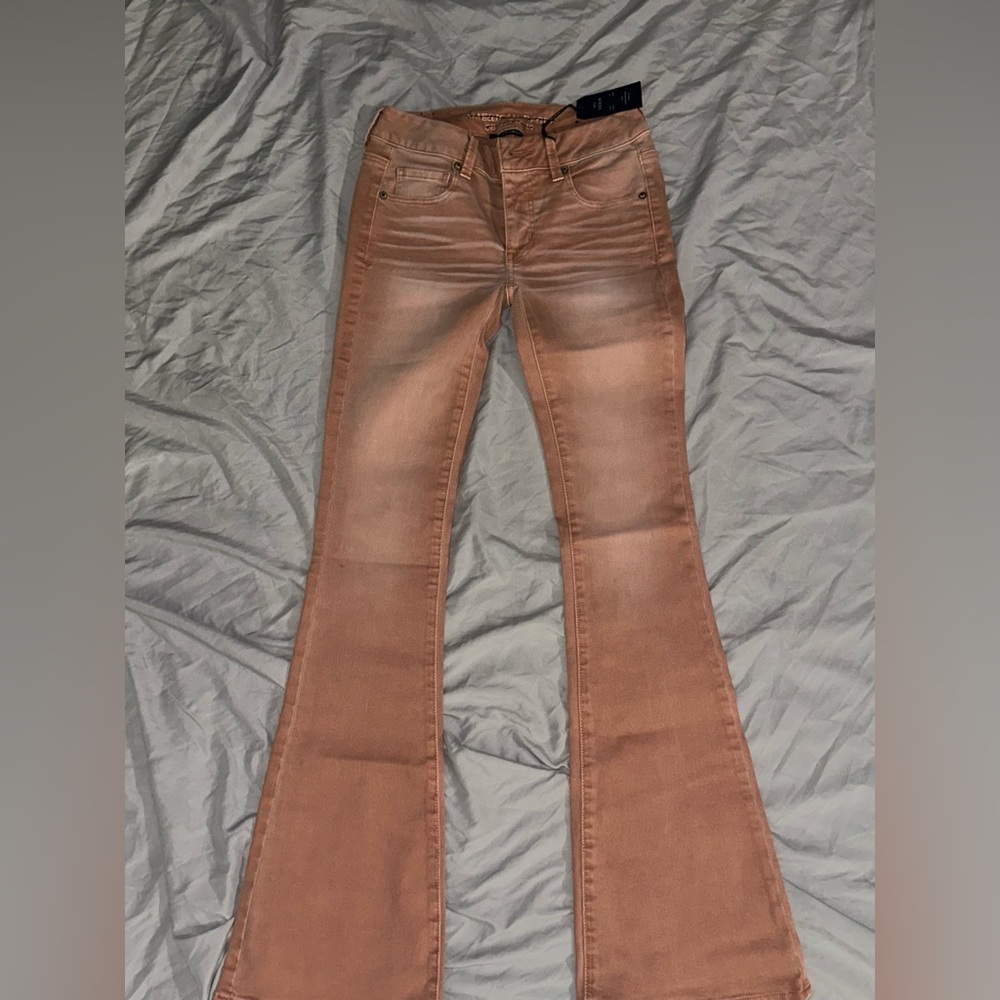 Flare leg high-rise